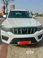 Govt officer car, showroom condition car