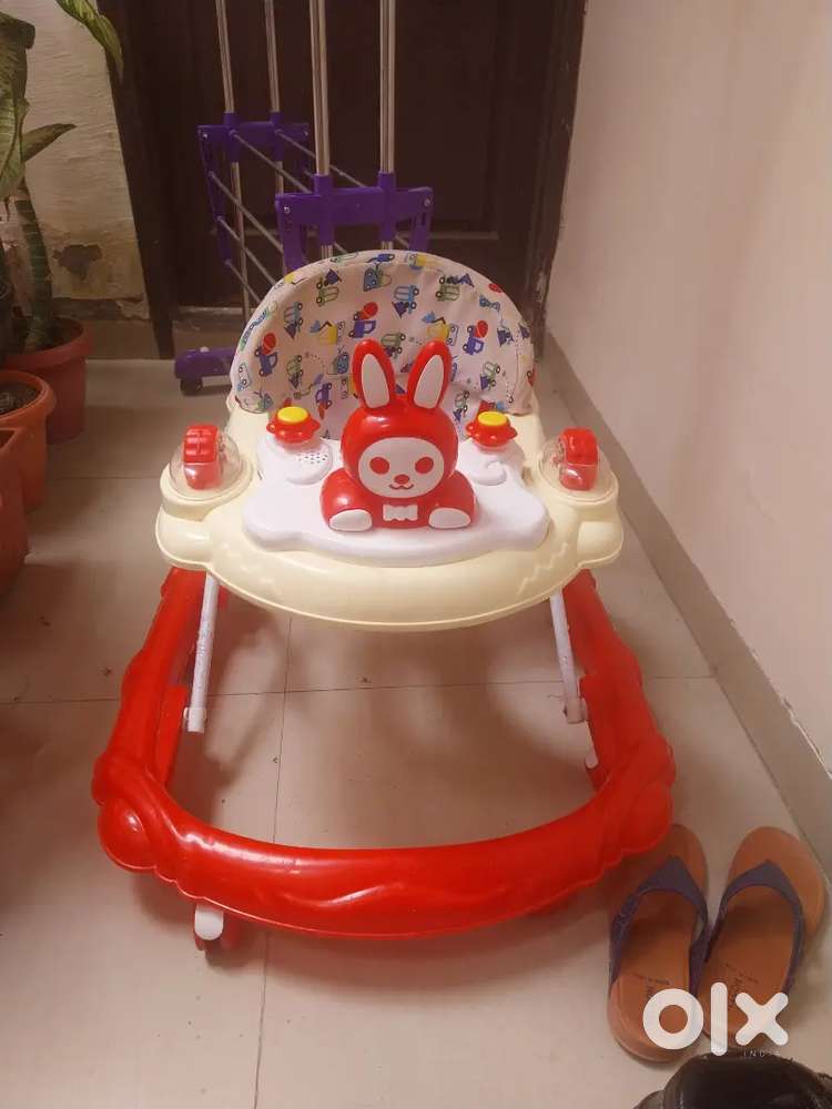 Baby walker (foldable)
