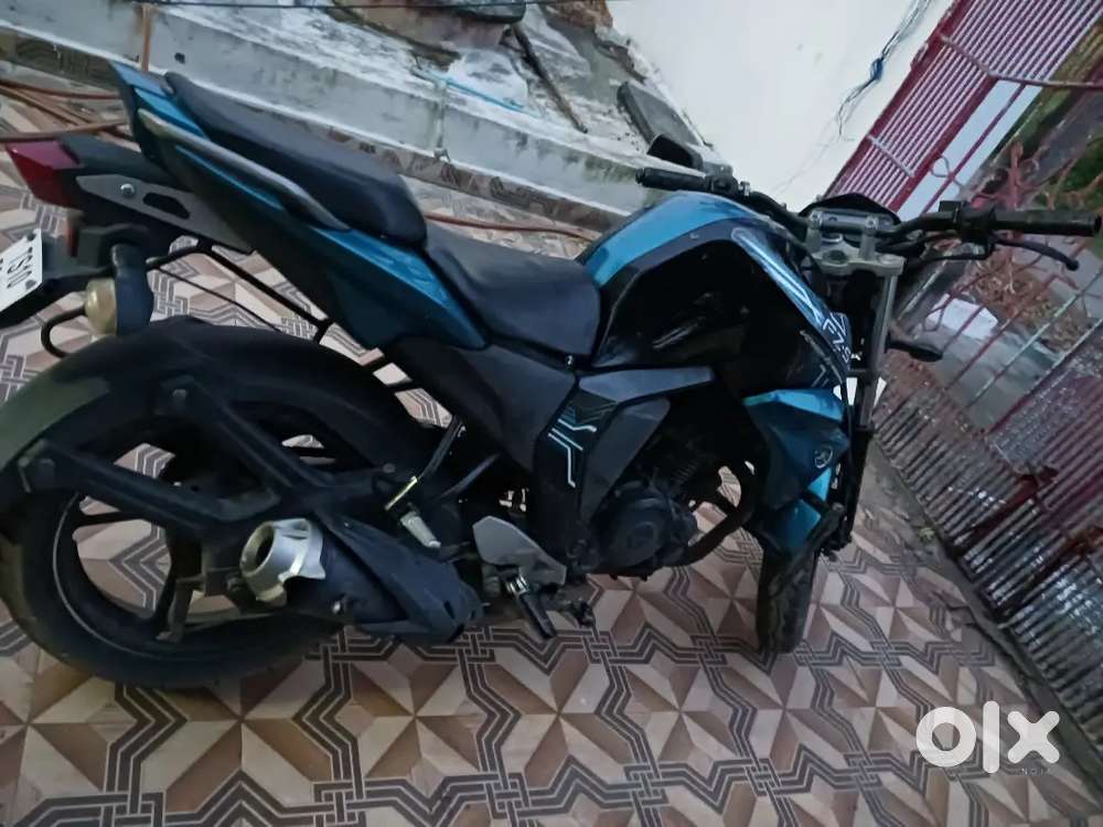 Yamaha  FZ version 2015 model