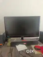 Full computer set with table