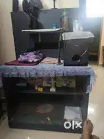Table with showcase