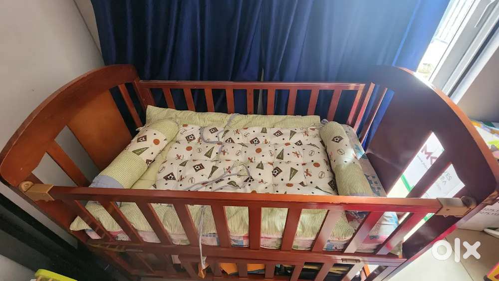 Baby cot...