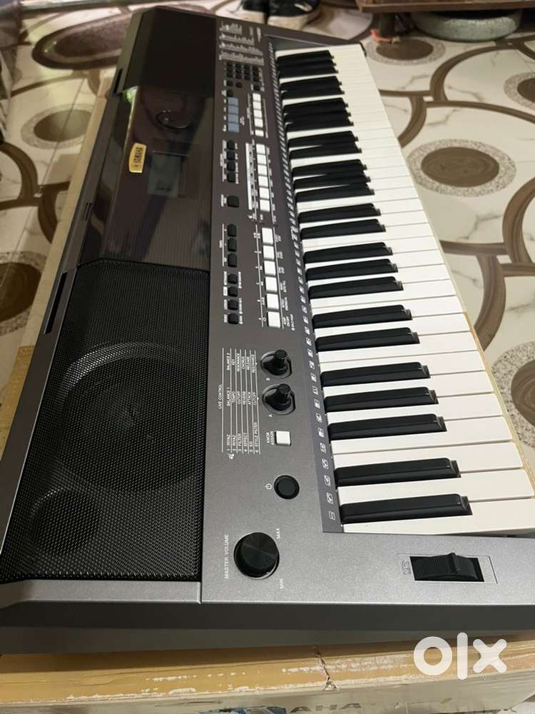 Yamaha PSR- I400