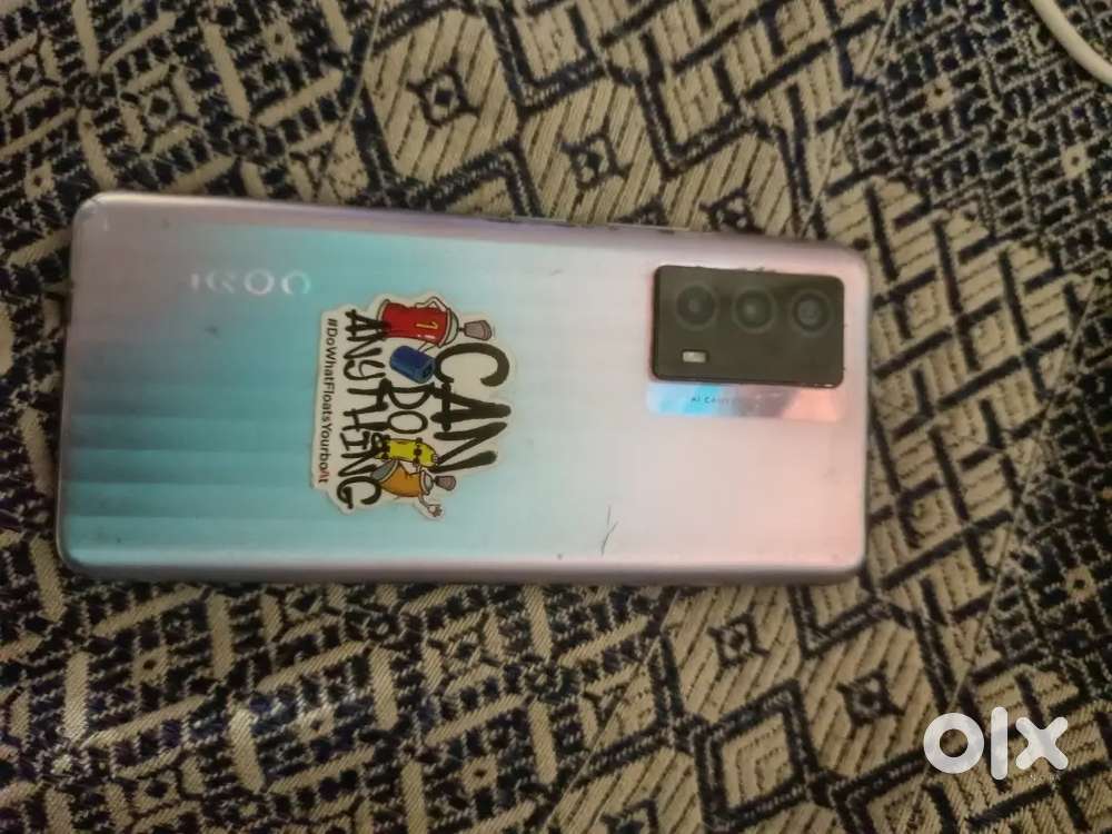 IQZ5 5G like new condition mobile