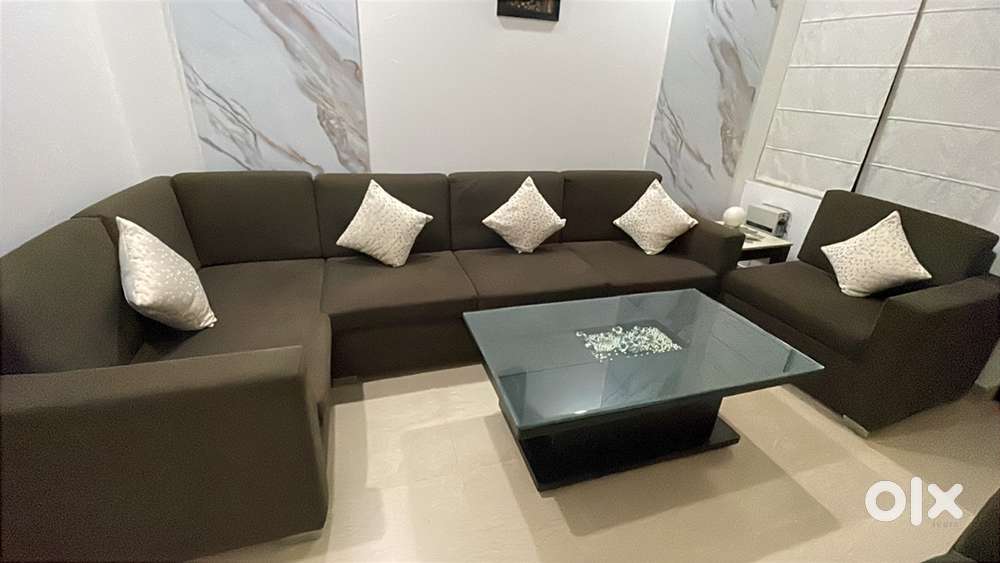 Sofa set for sell 7 seater with centre table