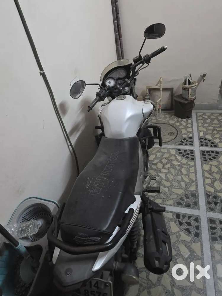 Yamaha SZ R, only 16 k kms driven