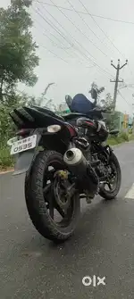 Bajaj Pulsar 220cc in