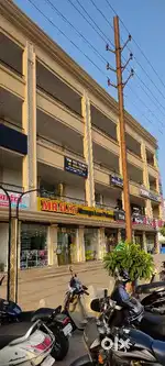 581 SQFT SHOP FOR RENT MAIN ROAD