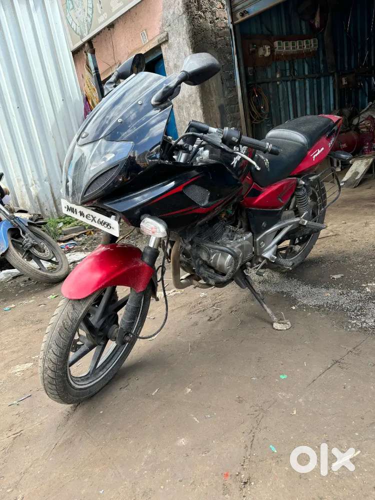 Bajaj Pulser 220 Bike
