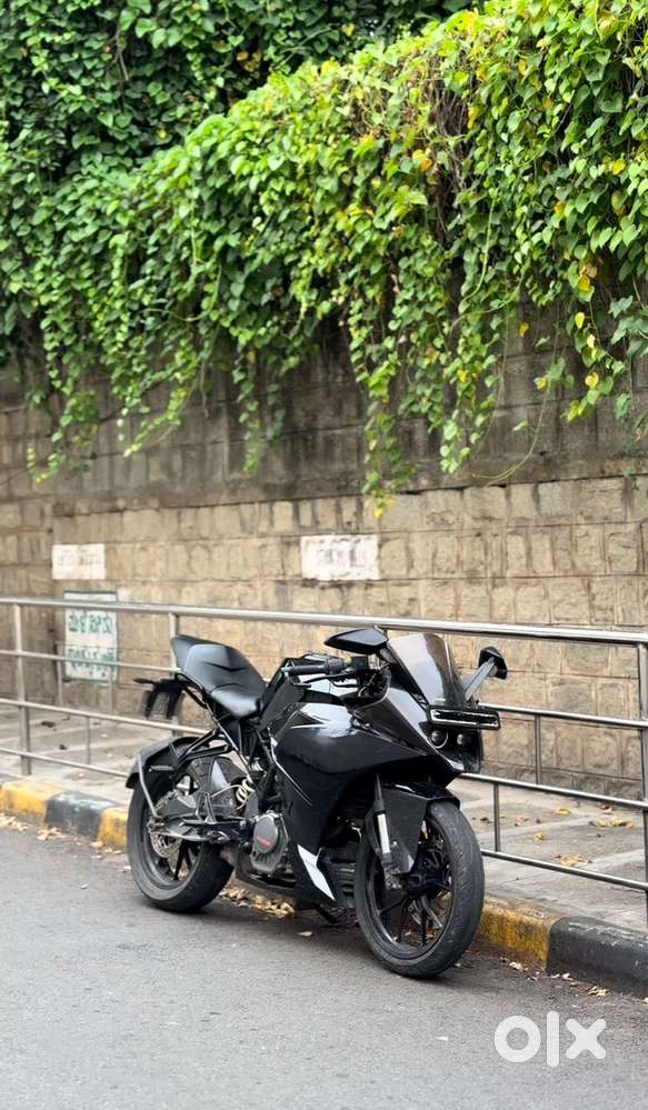 KTM rc 200 BS3 2015 Mint condition for sale!!