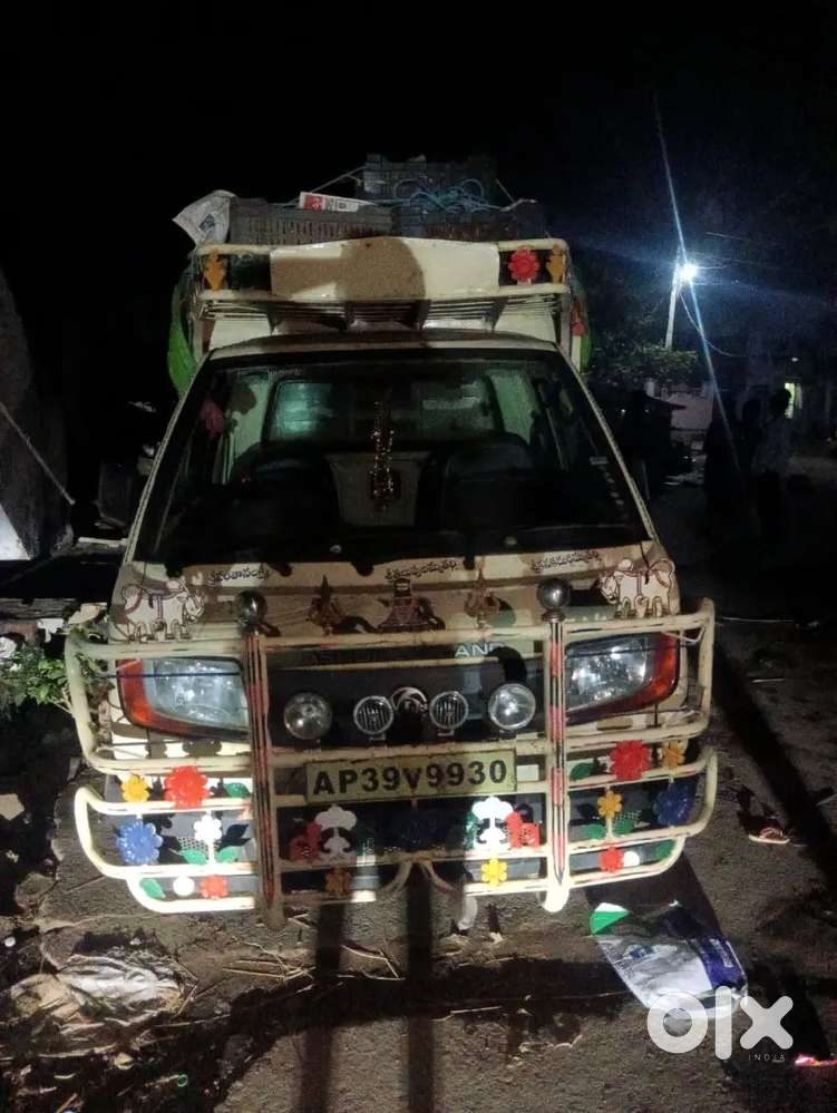 Fruits vegetables travelling driver