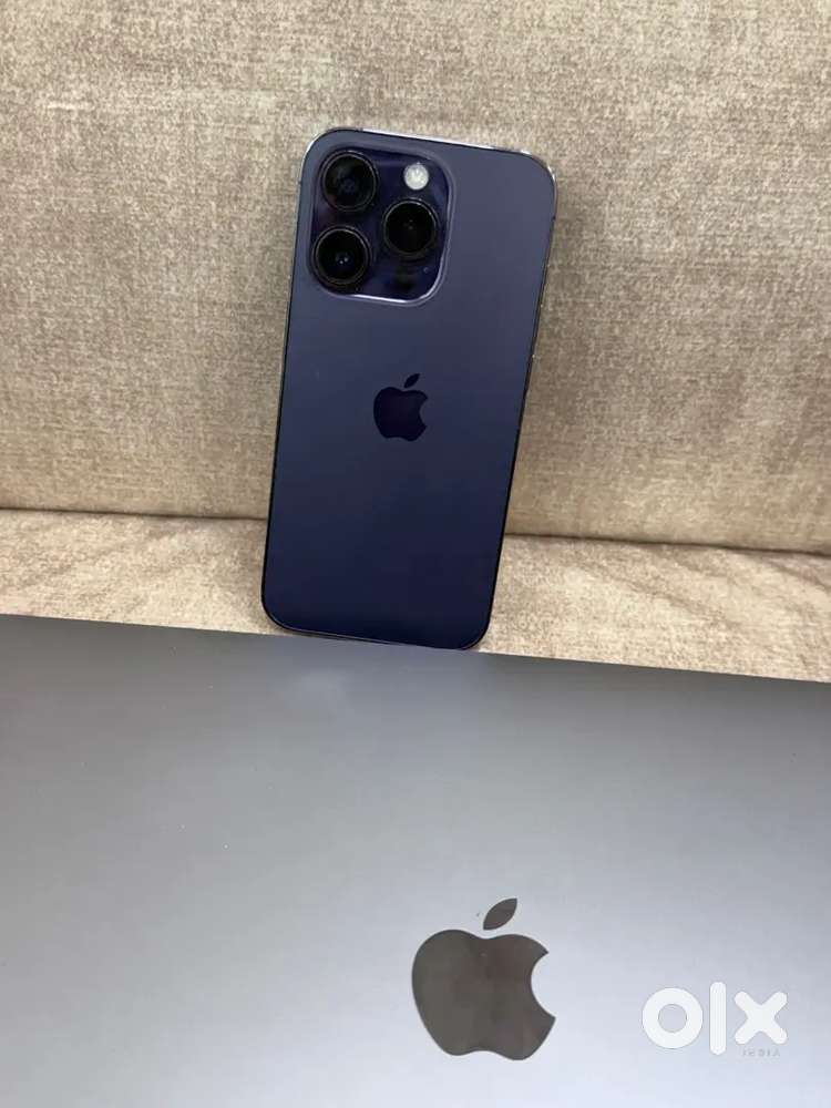 SELLING APPLE IPHONE 256GB DPURPLE GOOD CONDITION BATTERY 93% HEALTH