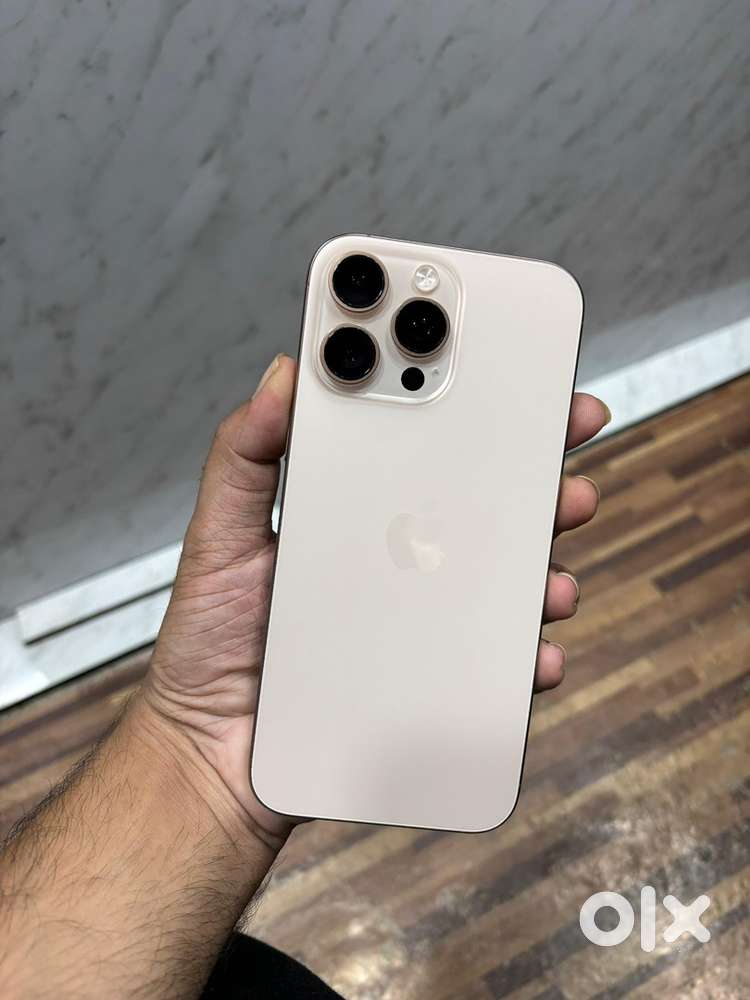 I phone 16pro max 256gb desert titanium