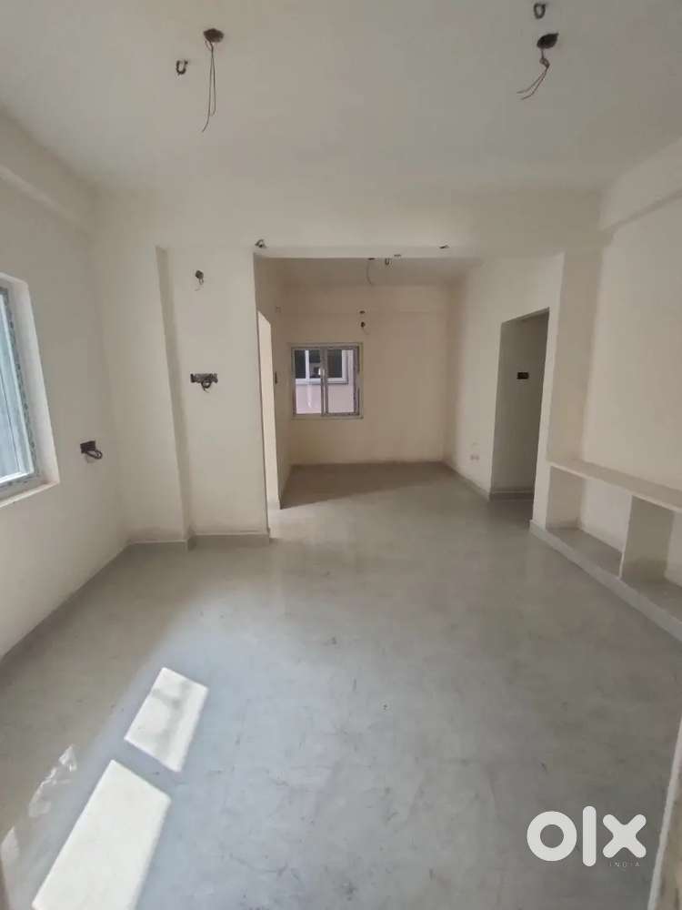 2BHK Flat For Sale 1080sft North South Facing Madhurawada