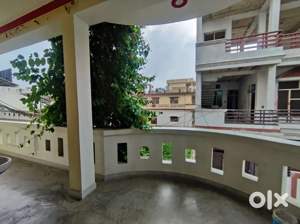 Room available for rent for girls and boys