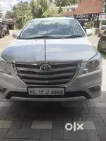 Toyota Innova 2012