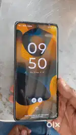 Display glass crack hai   2 Mount Hua Hai Sab okay hai chal raha hai