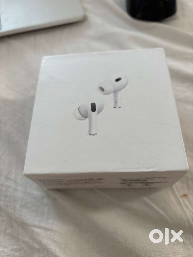 Apple airpod pro 2nd gen in 4000