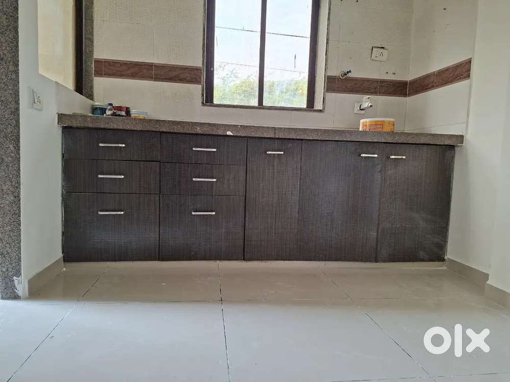 1 bhk semifurnished flat available on rent in atladra.