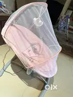Automatic electric swing cradle