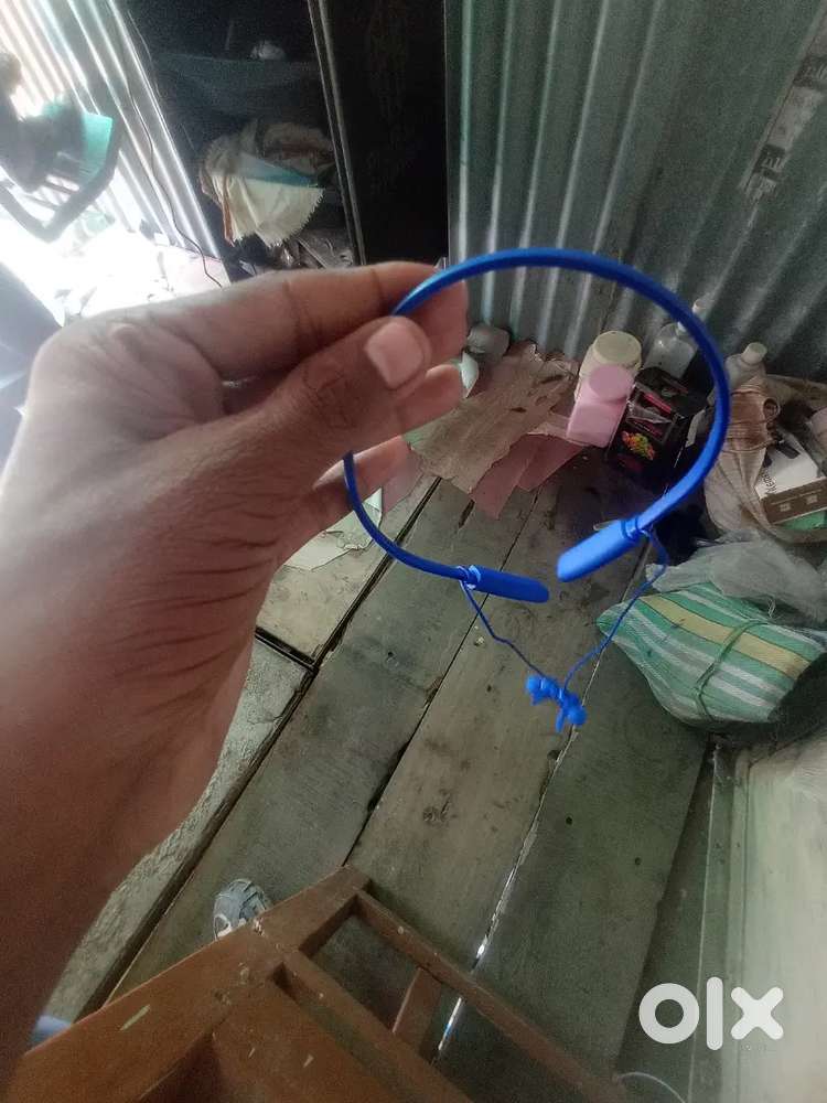 Neckband 235