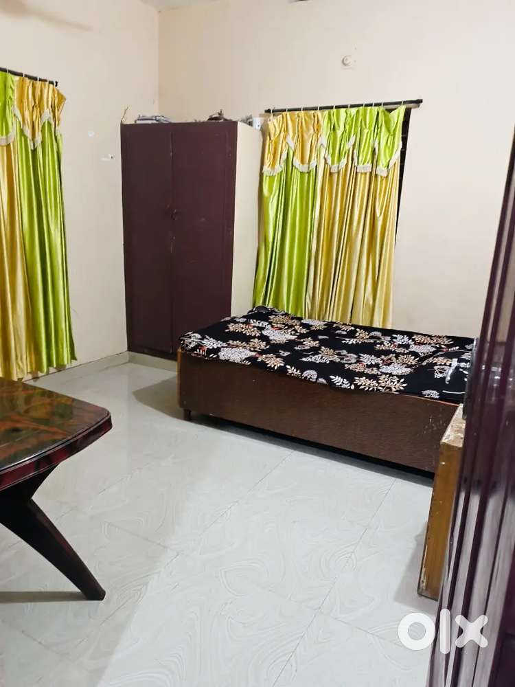 Pg facility available at Haripad with meals included