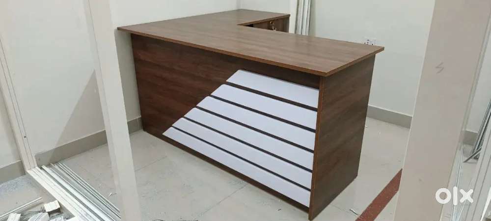 REFURBISHED USED  & NEW OFFiCE TABLE