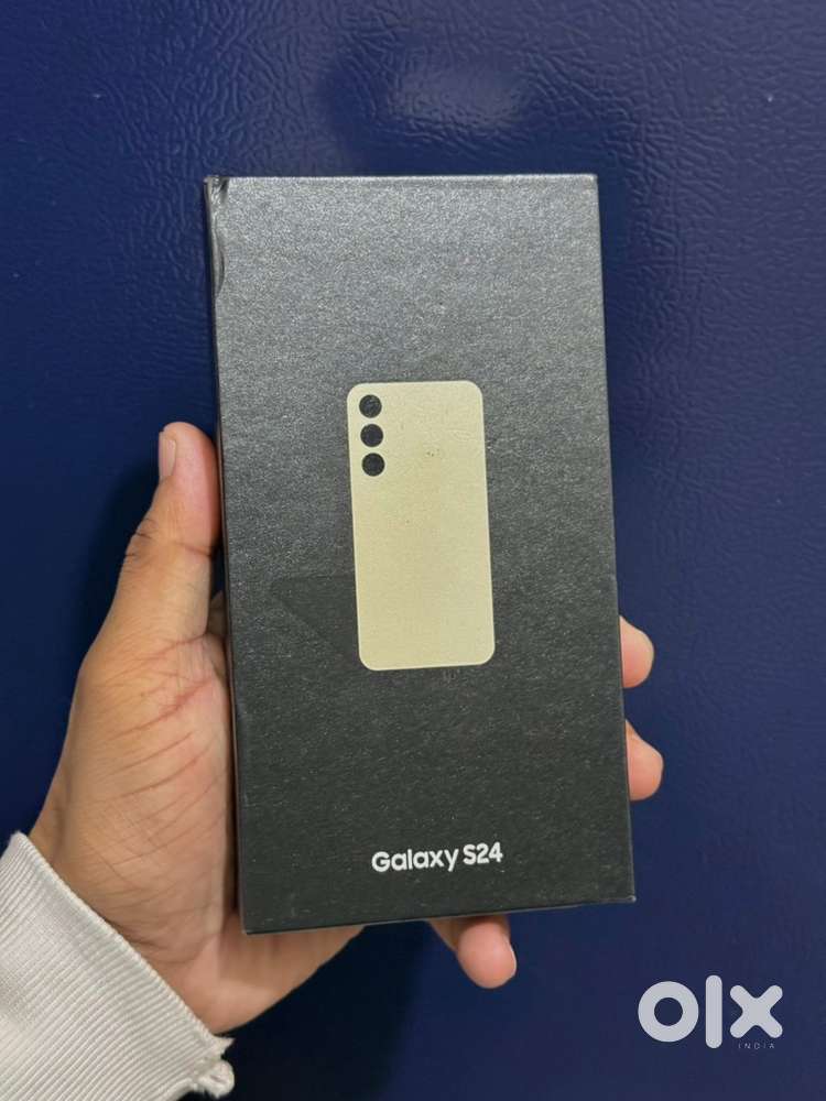 Galaxy S24 8/128GB Storage New Phone Seal Pack Indian