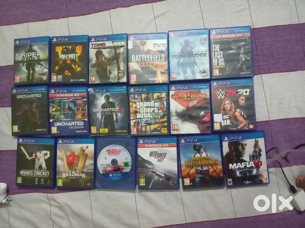 PS4 cd and PS4 for sell