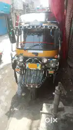 Ok condition hai self start hai new battery hai