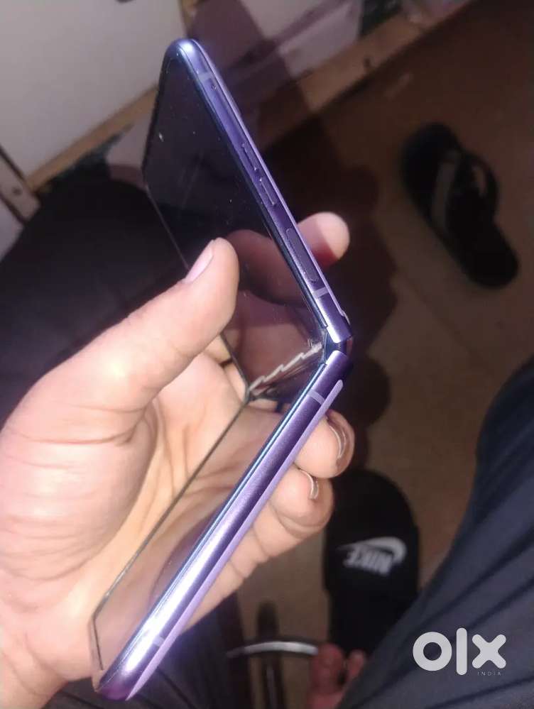 Motorola razor 40. 256 GB