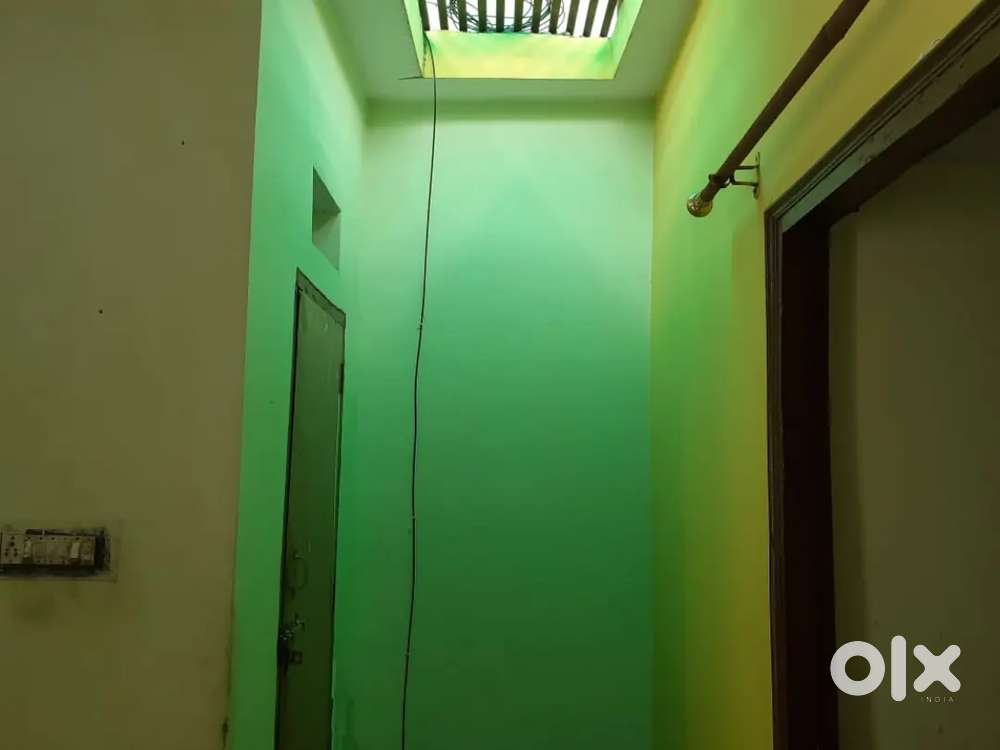 2-BHK floor for rent, behind anna market,keshav nagar 2, Lucknow