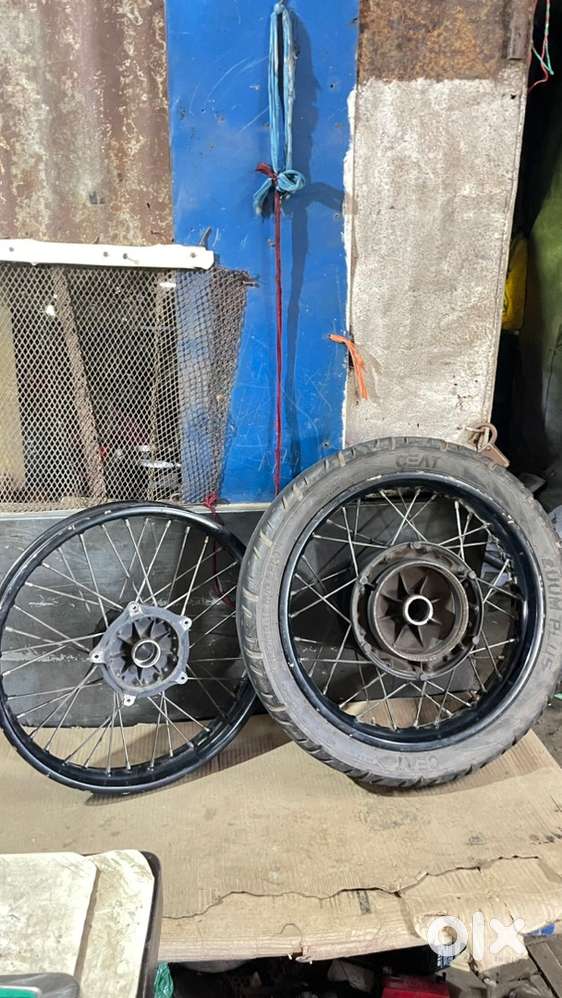 ORIGINAL REBORN CLASSIC 350 SINGLE DISK SPOKE WHEEL 2023-2025 model