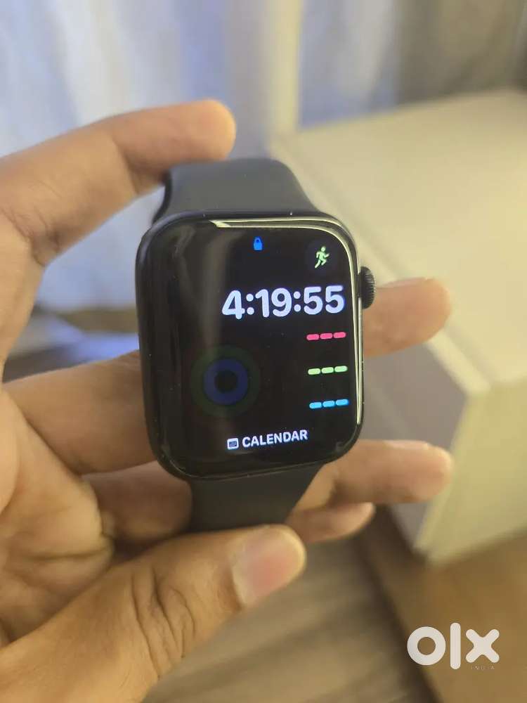 Apple Watch FE 6 months old