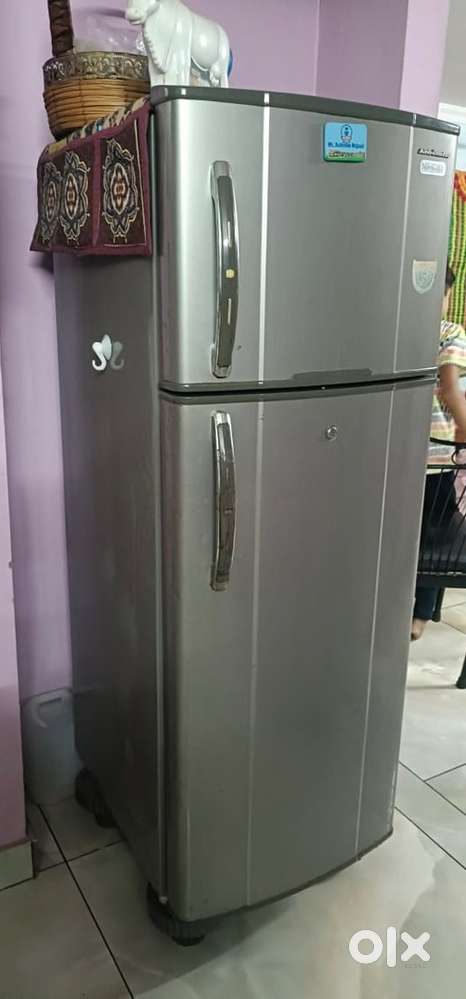 Kelvinator fridge for sell