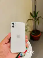 Iphone 11 128GB White with Multiple Covers in mint condition.