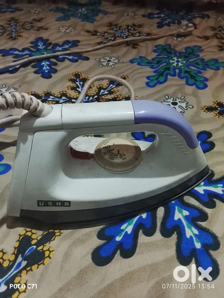 USHA Electronic Iron