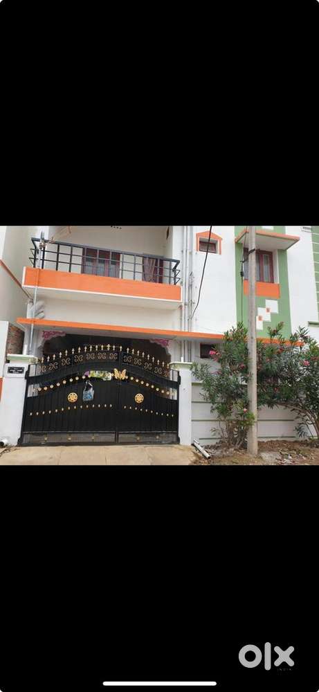 Single room with individual bath for rent