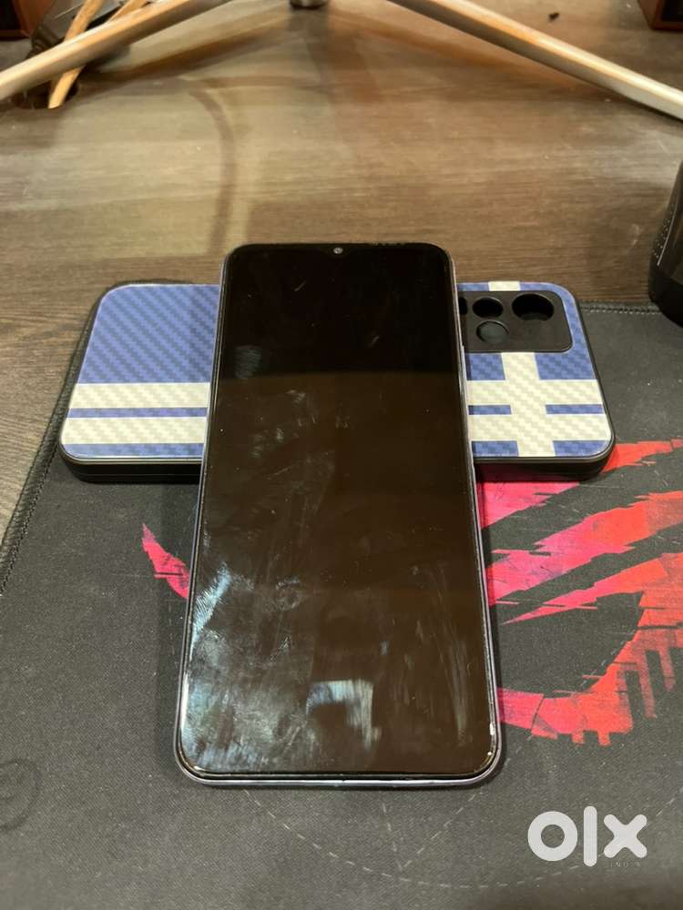VIVOY21T 4gb ram 128 stroge