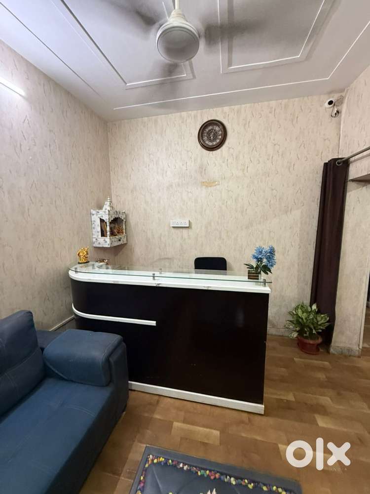 Real estate, Gomti Nagar Office job