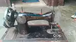 I  sell  a  sewing  machine  .
