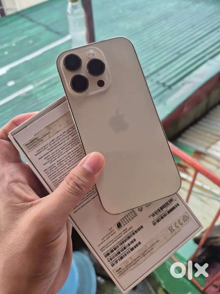I phone 14 pro  256gb with all accessories in your budget