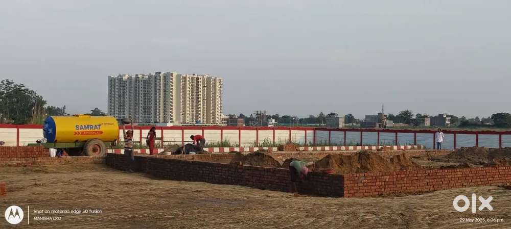 लखनऊ में सुल्तानपुर हाइवे आउटर रिंग रोड एक्सला कुटुम के पास प्लॉट