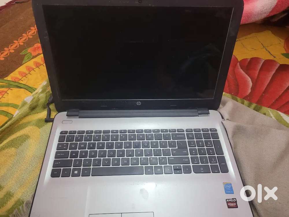 Hp laptop for Sale in dead condition