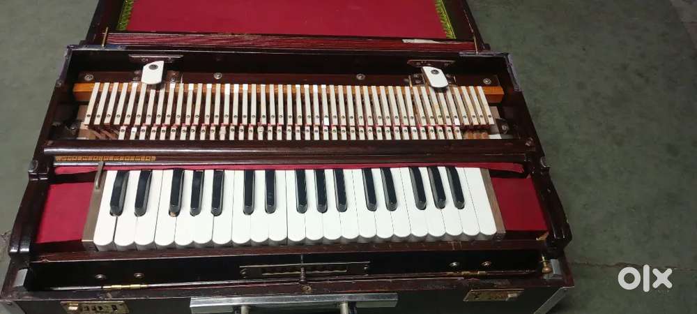 Harmoniam scale changer in good condition