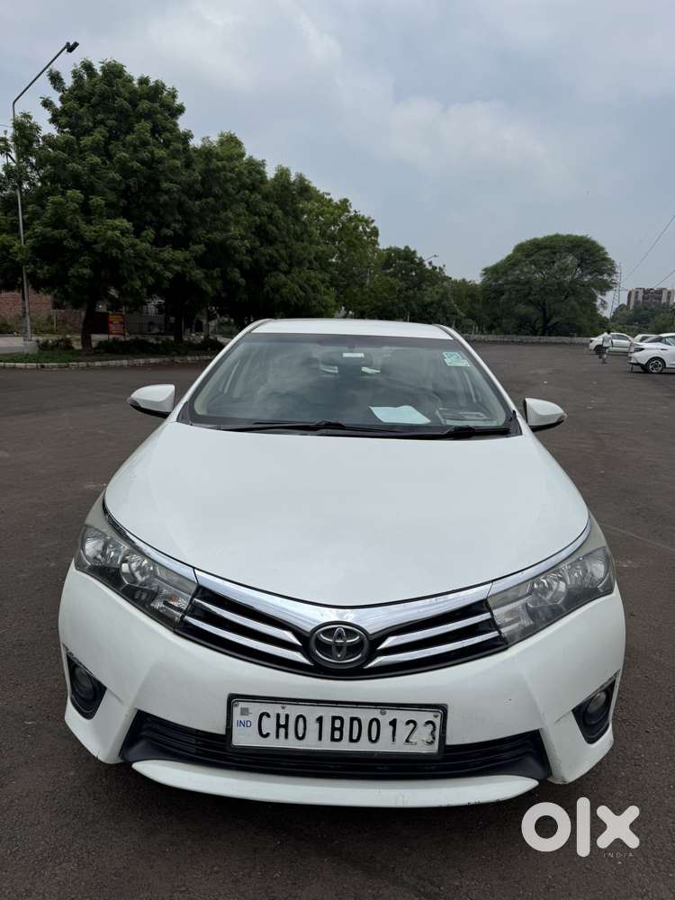 Toyota Corolla Altis 2013-2017 D-4D G, 2015, Diesel