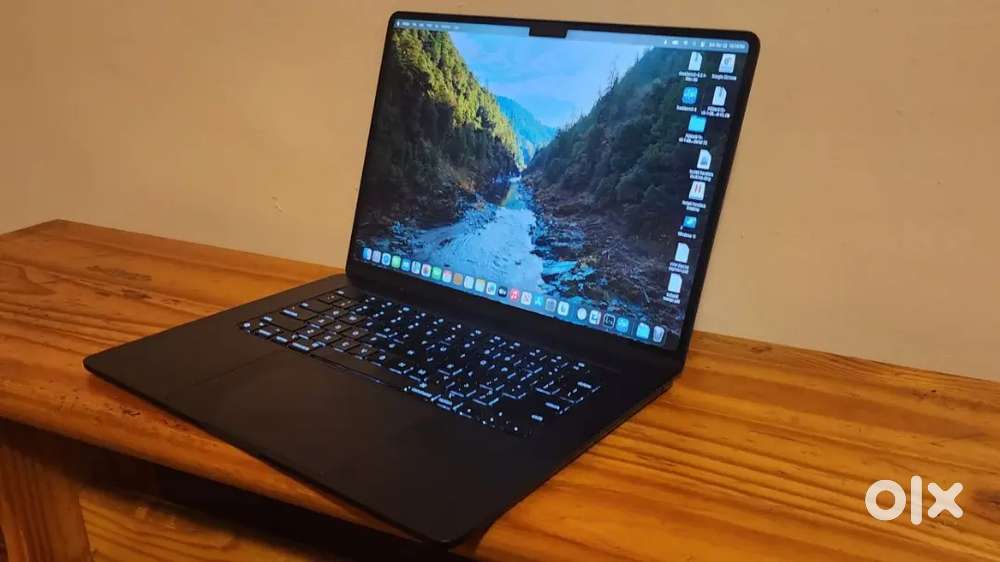 MacBook Air M2 16gb RAM