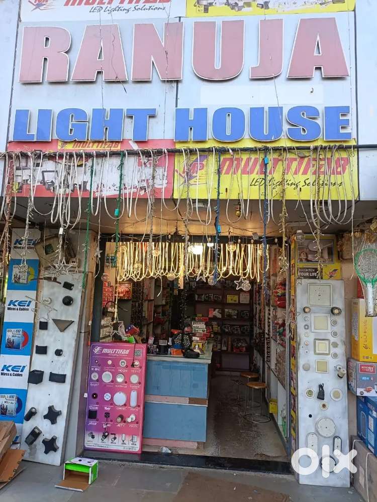 SHOP FOR RENT
