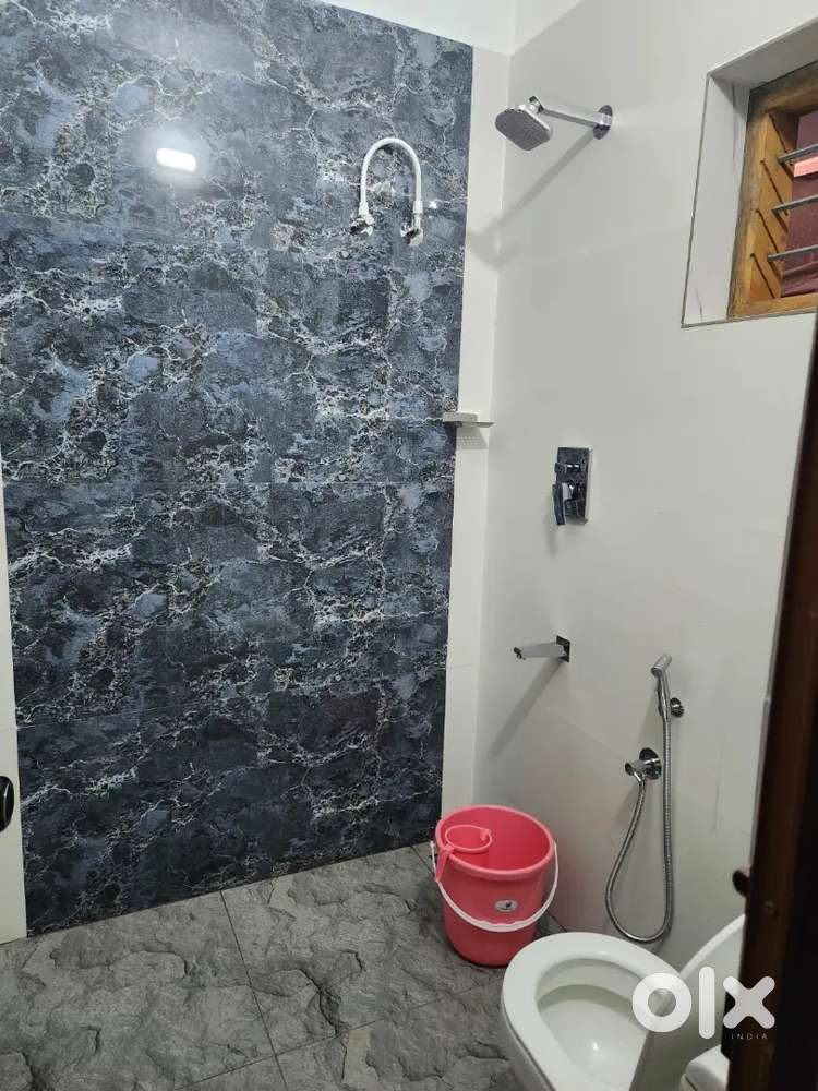 1bhk Fully furnished sudio apartment for rent near vytila 2 person