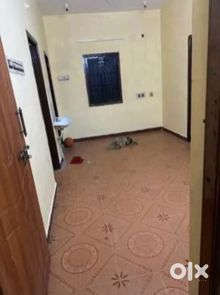 Room Mate Only Night Sleeping No Kitchen